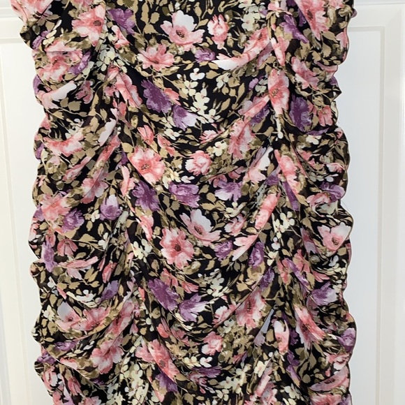 Floral ruched dress size 1X - Picture 5 of 8